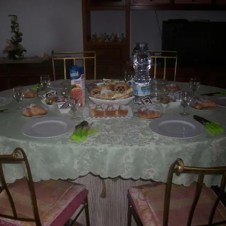 Angolo Di Paradiso Couette-café 3*