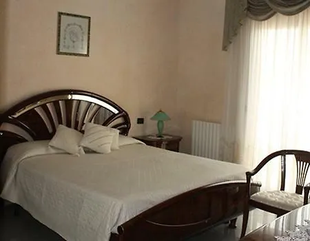 Angolo Di Paradiso 4*